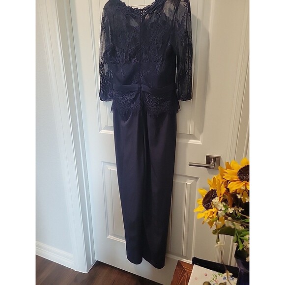 Rosewe Maxi Lace wide legged Navy Jumpsuit Size Sm No MFG Tag Wedding Special Oc - Picture 11 of 13